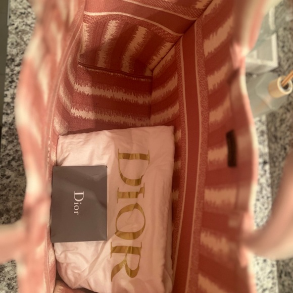 Large Dior pink book tote - Picture 5 of 8